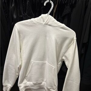 BRAND NEW Aritzia white hoodie